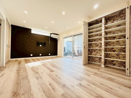 �ޗǌ��ޗǎs���𐼒�1���ڂ̒��È�ˌ��Ẵ��r���O