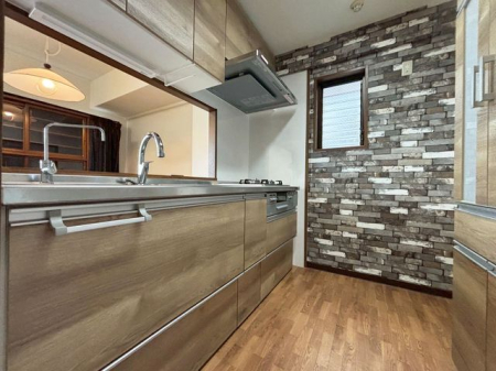 �ޗǌ��ޗǎs�k��[�� �̒��Ã}���V�����̃L�b�`��