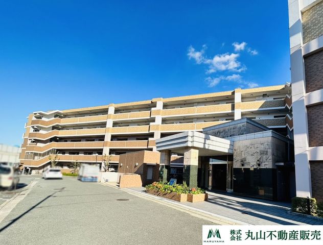 �ޗǌ��ޗǎs�O��1���ڂ̒��Ã}���V�����̌��n�O�ώʐ^