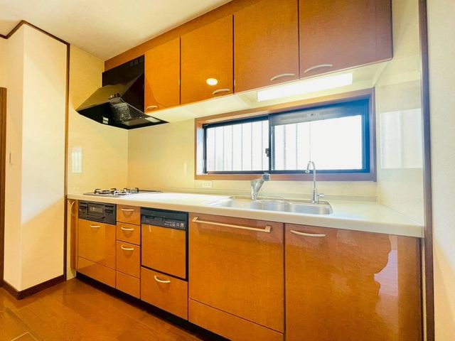 �ޗǌ��ޗǎs����5���ڂ̒��È�ˌ��ẴL�b�`��