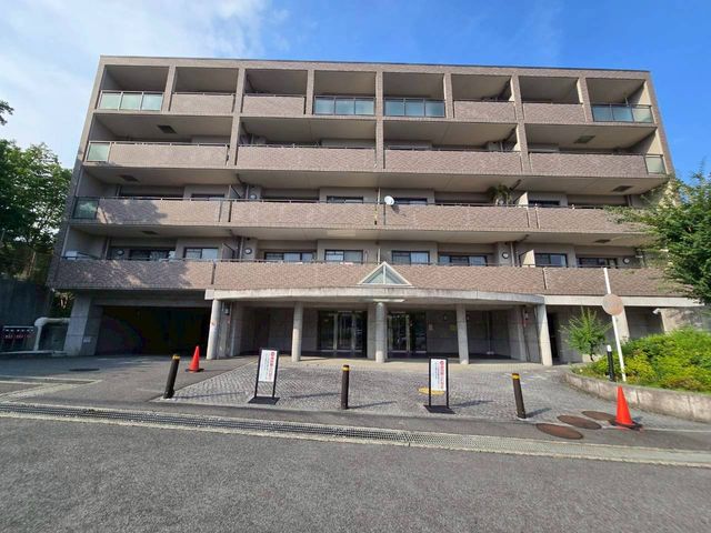 �ޗǌ��ޗǎs�w����5���ڂ̒��Ã}���V�����̌��n�O�ώʐ^