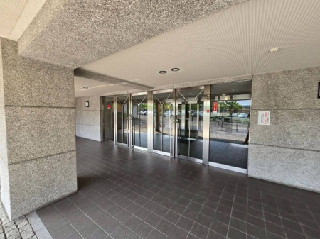 �ޗǌ��ޗǎs�w����5���ڂ̒��Ã}���V�����̃G���g�����X