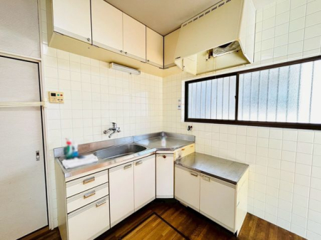 �ޗǌ���a�S�R�s��c�� �̒��È�ˌ��ẴL�b�`��