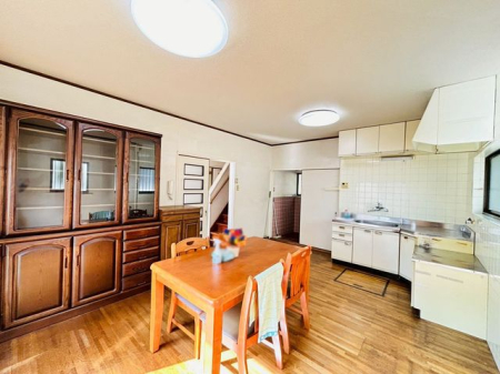 �ޗǌ���a�S�R�s��c�� �̒��È�ˌ��Ẵ��r���O