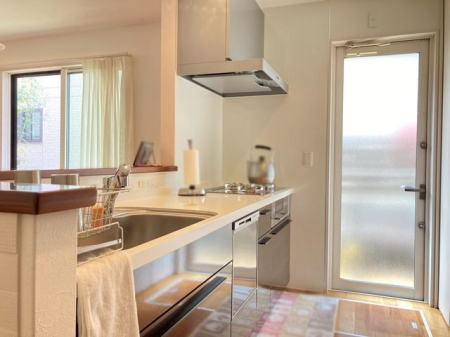 �ޗǌ�����s�����P�u �̒��È�ˌ��ẴL�b�`��