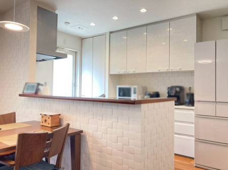 �ޗǌ�����s�����P�u �̒��È�ˌ��ẴL�b�`��