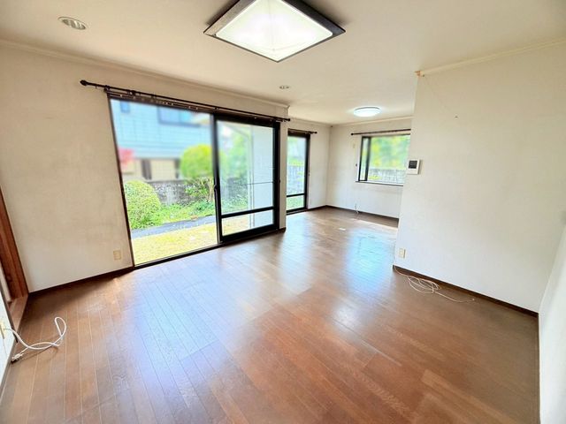 �ޗǌ���a�S�R�s��c�R�� �̒��È�ˌ��Ẵ��r���O