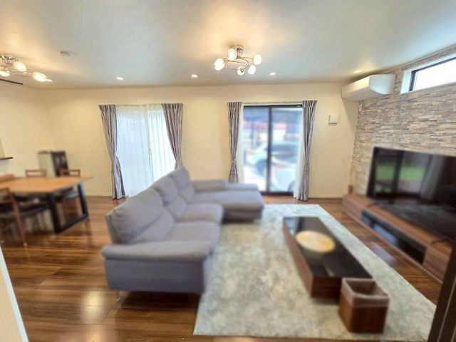 �ޗǌ���a�S�R�s��c�R�� �̒��È�ˌ��Ẵ��r���O