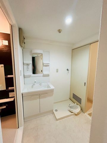 �ޗǌ������s�v�Ē� �̒��Ã}���V�����̐��ʑ�E���ʏ�