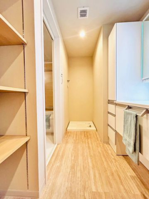 �ޗǌ������s���V��5���ڂ̒��Ã}���V�����̐��ʑ�E���ʏ�