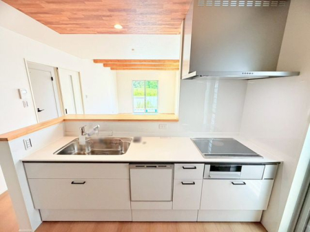 �ޗǌ���a�S�R�s�z�c���k�� �̒��È�ˌ��ẴL�b�`��