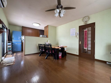 �ޗǌ�����s�厚�O�R �̒��È�ˌ��Ẵ��r���O