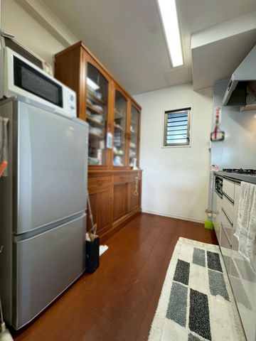 �ޗǌ������s�V�꒬ �̒��Ã}���V�����̃L�b�`��