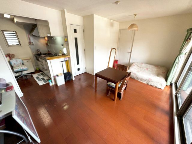 �ޗǌ������s�V�꒬ �̒��Ã}���V�����̃��r���O