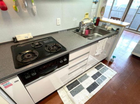 �ޗǌ������s�V�꒬ �̒��Ã}���V�����̃L�b�`��