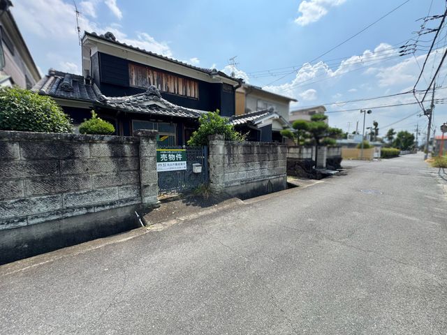 �ޗǌ�����s�厚�g�� �̓y�n�̌��n�y�n�ʐ^