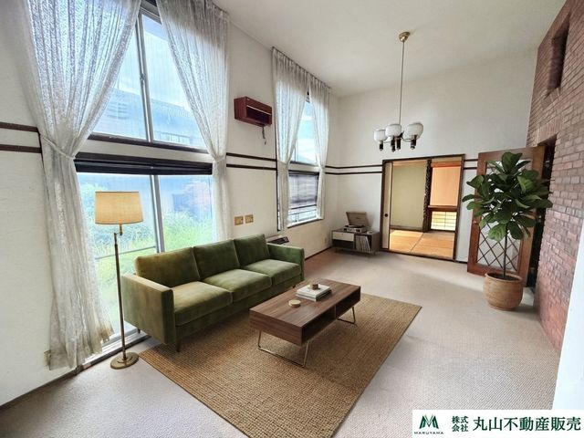 �ޗǌ��ޗǎs�R7���ڂ̒��È�ˌ��Ẵ��r���O