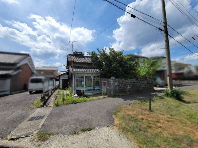 �ޗǌ������s��Ւ� �̓y�n�̌��n�y�n�ʐ^