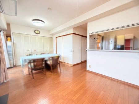 �ޗǌ���a�S�R�s���c�� �̒��Ã}���V�����̃��r���O
