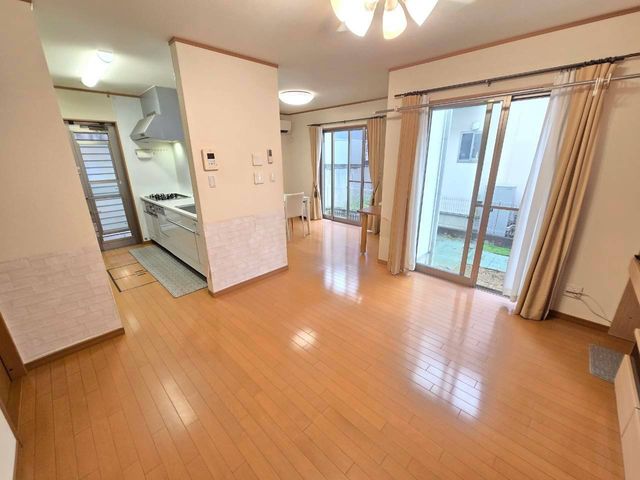 �ޗǌ�����s�������3���ڂ̒��È�ˌ��Ẵ��r���O