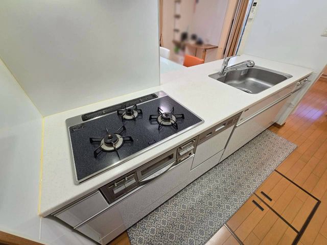 �ޗǌ�����s�������3���ڂ̒��È�ˌ��ẴL�b�`��