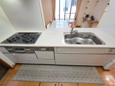 �ޗǌ�����s�������3���ڂ̒��È�ˌ��ẴL�b�`��