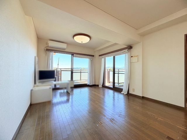 �ޗǌ���a�S�R�s��� �̒��Ã}���V�����̃��r���O