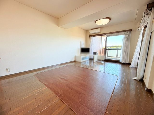 �ޗǌ���a�S�R�s��� �̒��Ã}���V�����̃��r���O