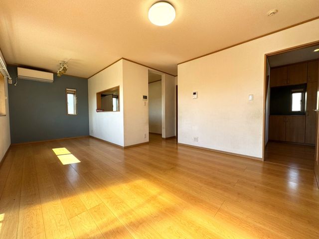 �ޗǌ��k����S�L�˒��厚�Î� �̒��È�ˌ��Ẵ��r���O