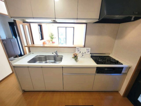 �ޗǌ���a�S�R�s���ђ� �̒��È�ˌ��ẴL�b�`��