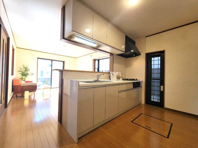 �ޗǌ���a�S�R�s���ђ� �̒��È�ˌ��ẴL�b�`��