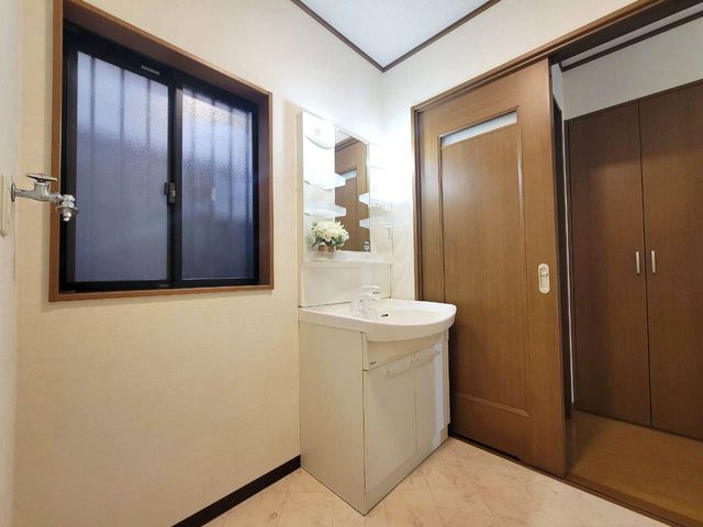 �ޗǌ���a�S�R�s���ђ� �̒��È�ˌ��Ă̐��ʑ�E���ʏ�