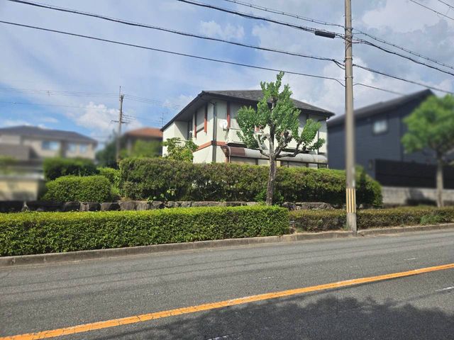 �ޗǌ�����s���̑�2���ڂ̒��È�ˌ��Ă̌��n�O�ώʐ^