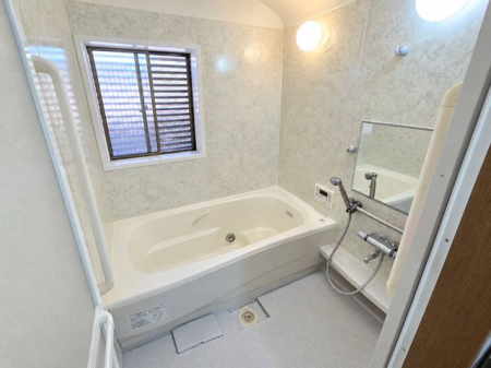 �ޗǌ�����s���̑�2���ڂ̒��È�ˌ��Ă̗���