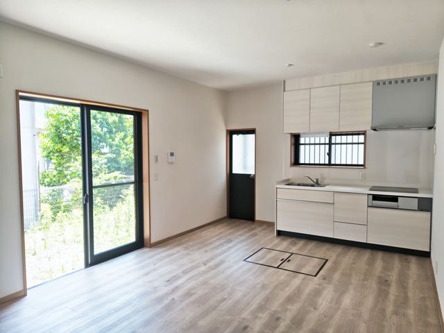 �ޗǌ��ޗǎs���厛�ԓc��2���ڂ̒��È�ˌ��Ẵ��r���O