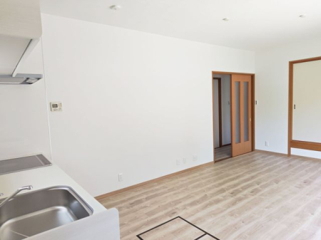 �ޗǌ��ޗǎs���厛�ԓc��2���ڂ̒��È�ˌ��Ẵ��r���O