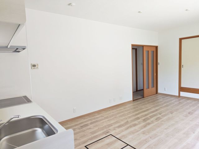 �ޗǌ��ޗǎs���厛�ԓc��2���ڂ̒��È�ˌ��Ẵ��r���O